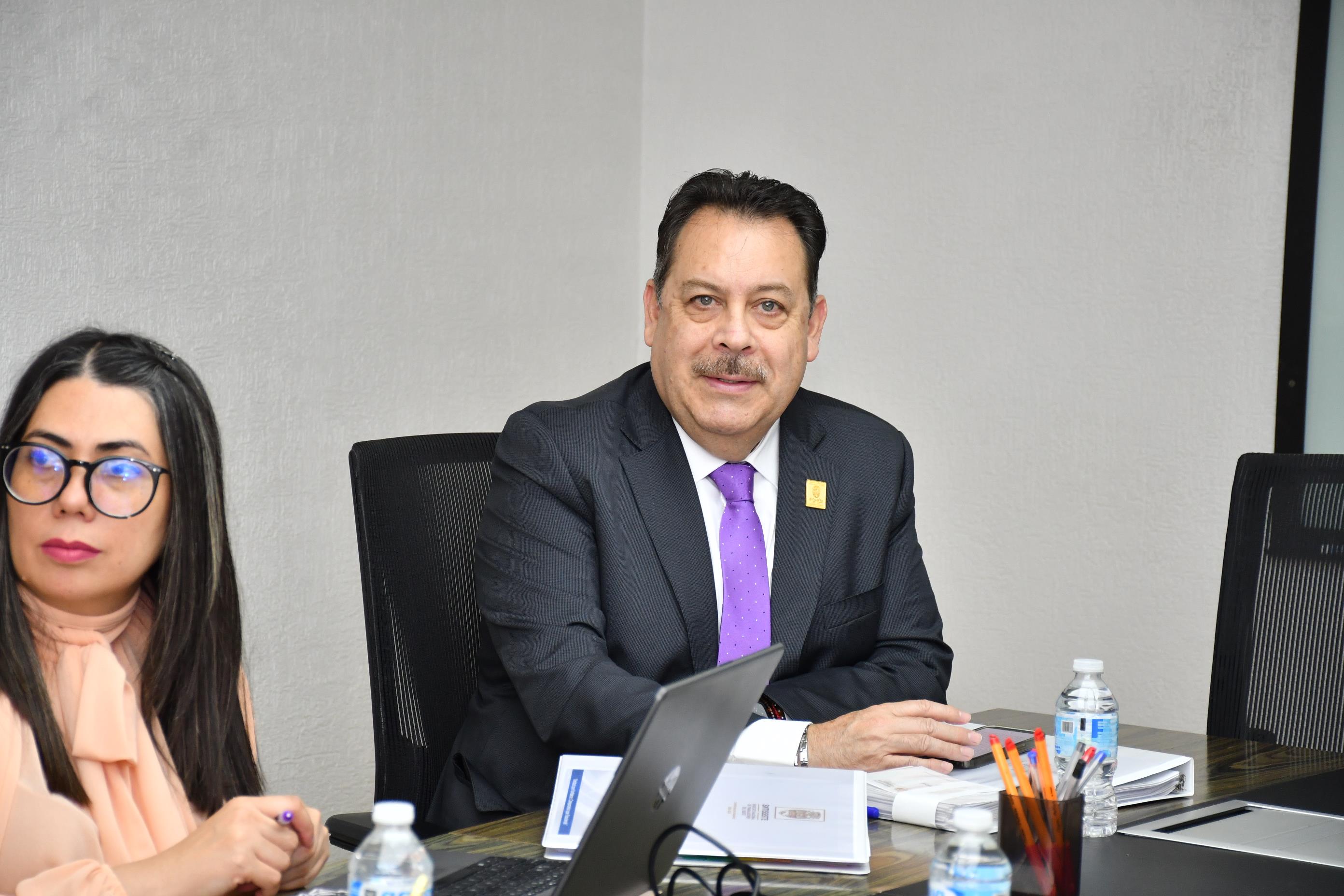 Reunión de trabajo con la Licenciada Marisol Plascencia Reyes, Subdirectora de Personal en el ISSSTE
